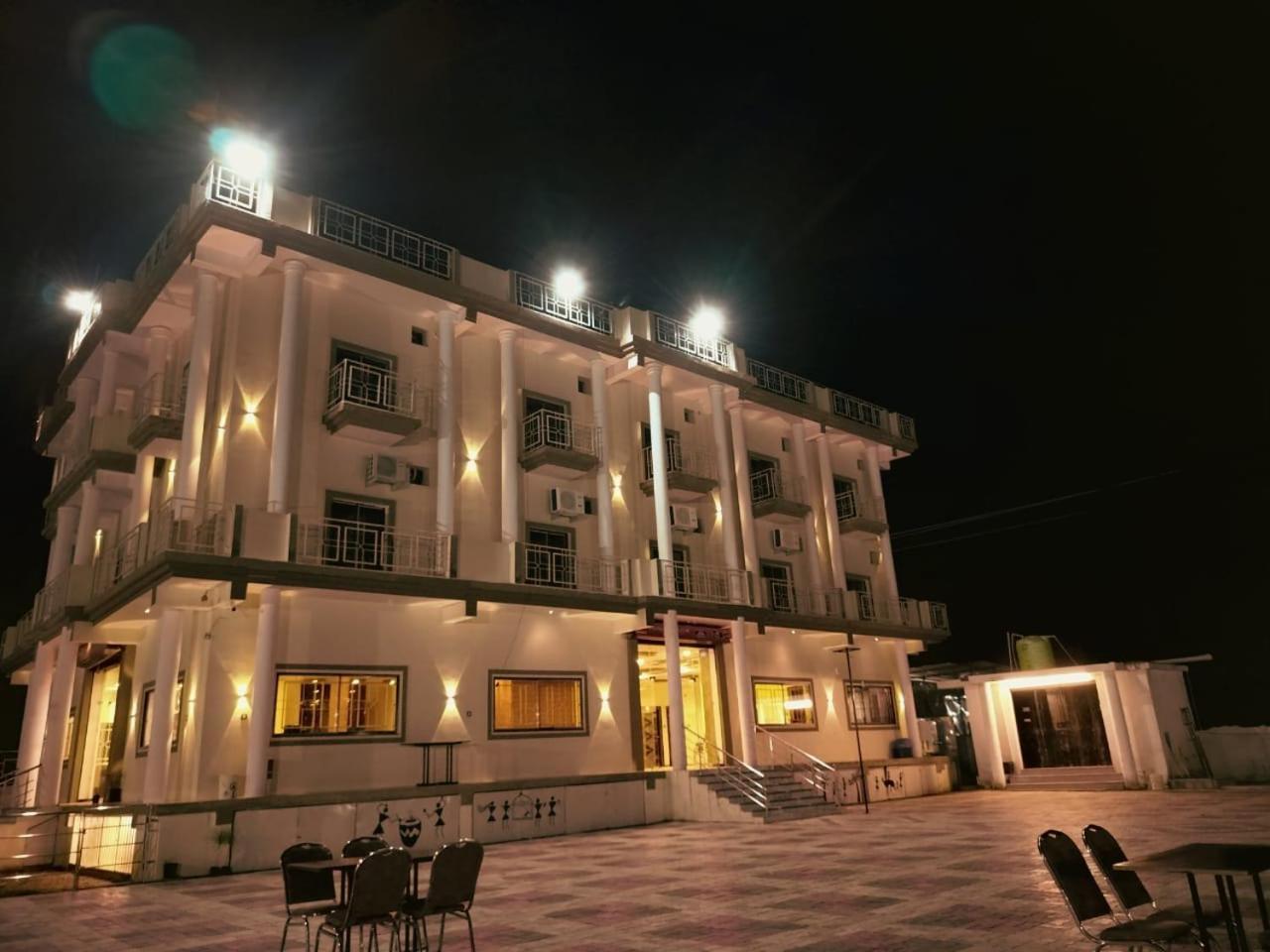 Mangalam Palace Seoni  Zewnętrze zdjęcie